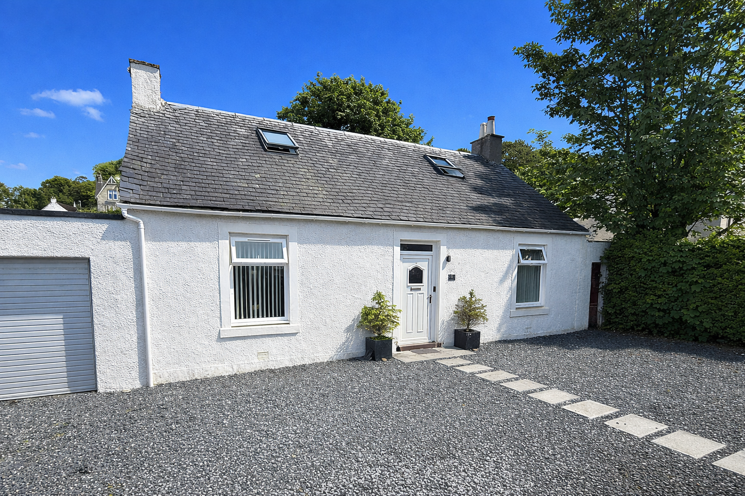2 bed property in Meadowfoot Road, West Kilbride